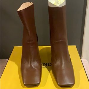 fendi roma boots